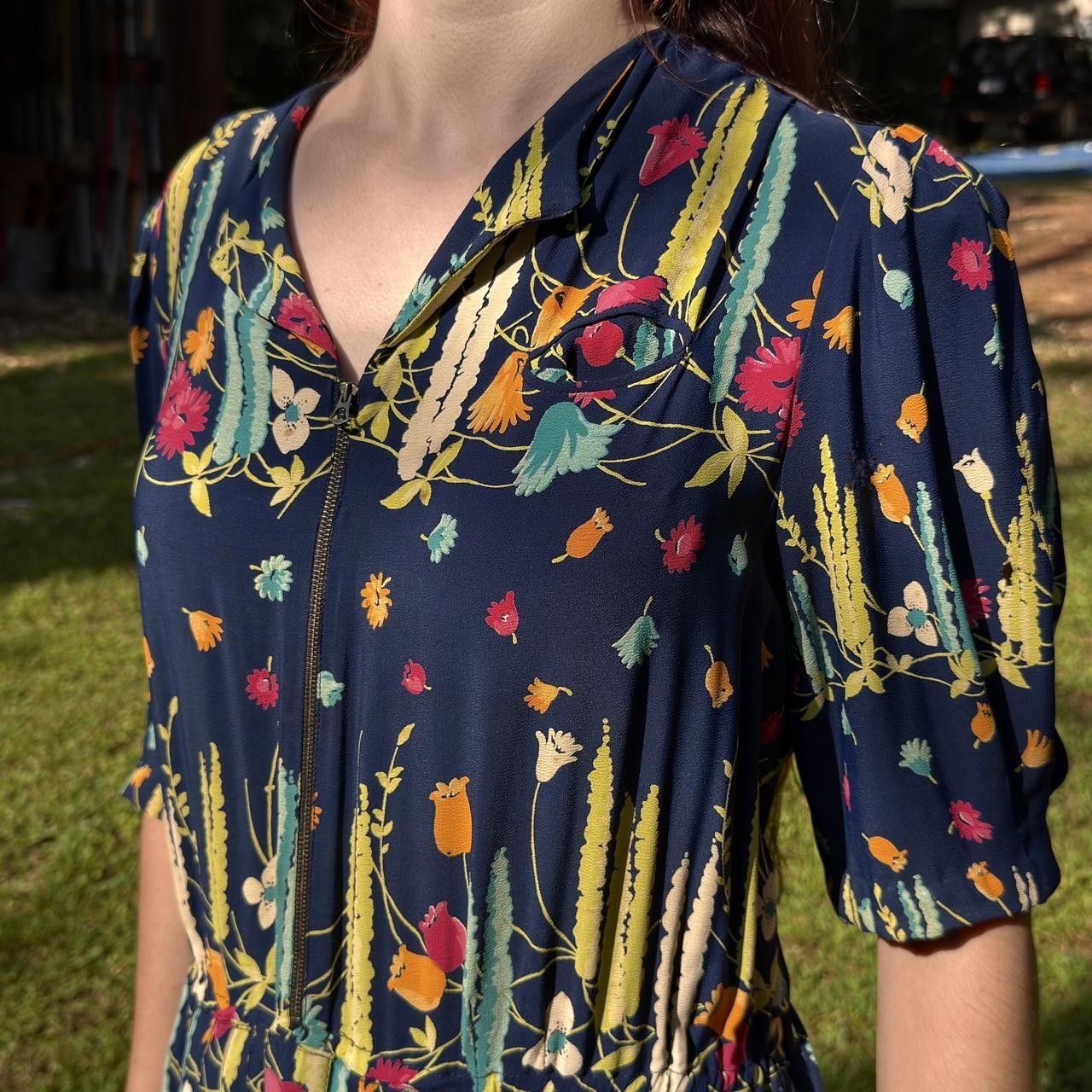 30s navy blue cold rayon crepe dress w/ colorful wildflower talon bell metal zip