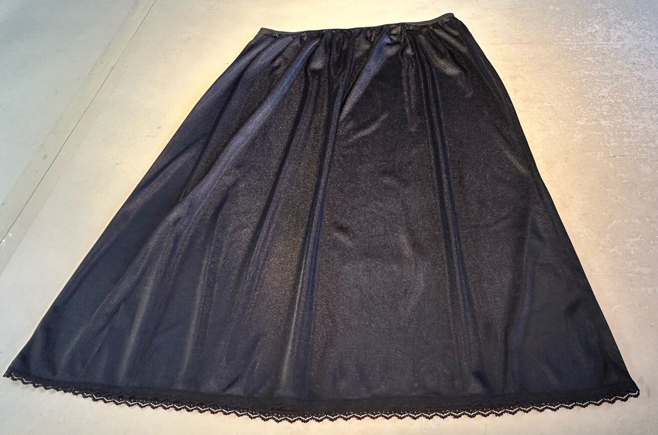 Vintage Comfort Choice Womens Blk Midi Slip Sz 1X (L) Used