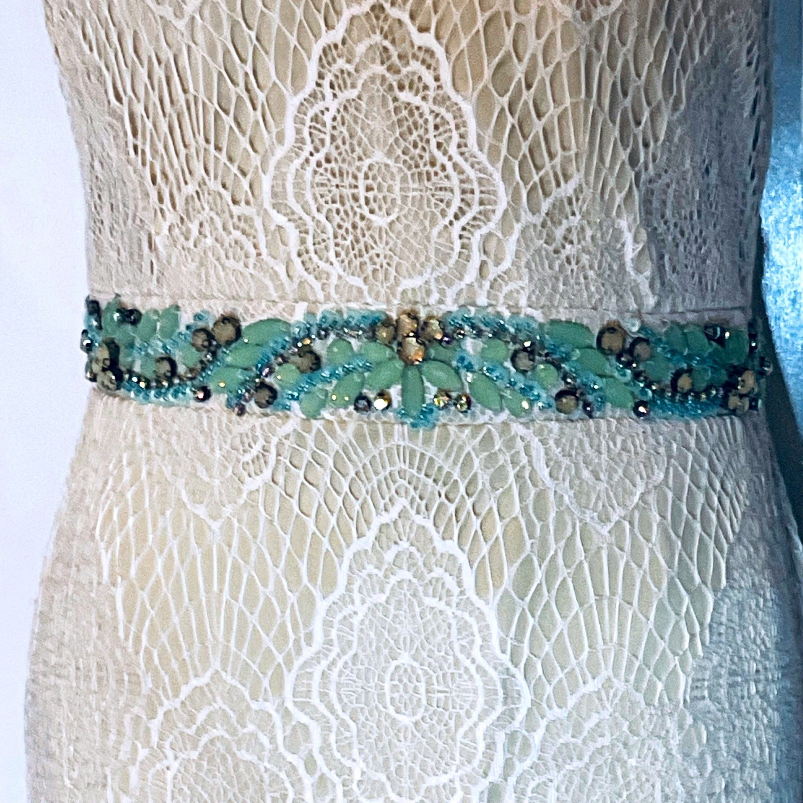 Vtg Nina Canacci 1230 Green Beaded Lace Halter Prom Formal Pageant Gown NWT 10