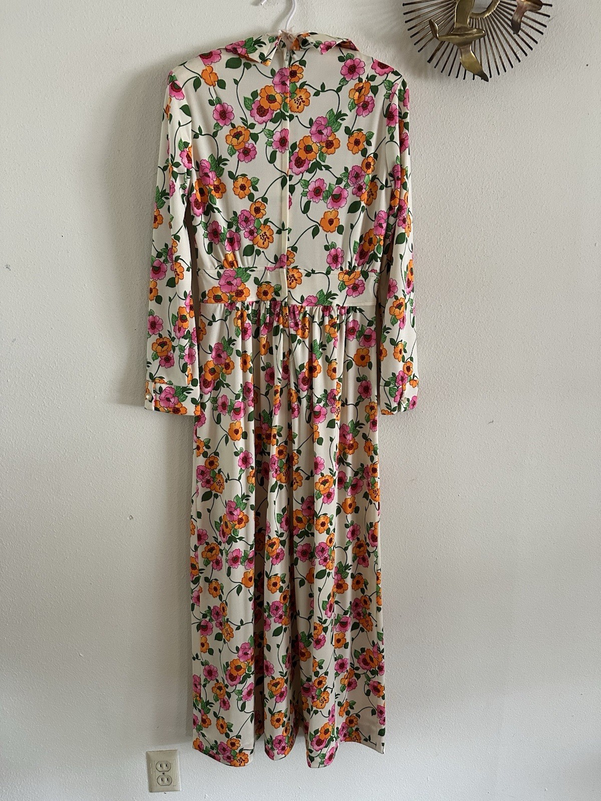 1970s Floral Maxi Dress Wide Collar Scovill Zip Mod Boho Hostess Novelty VTG S M