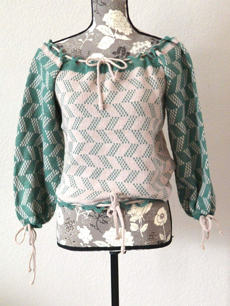 1980s VTG cropped hand knit BOHO off-shoulder beige green sweater SM/MD