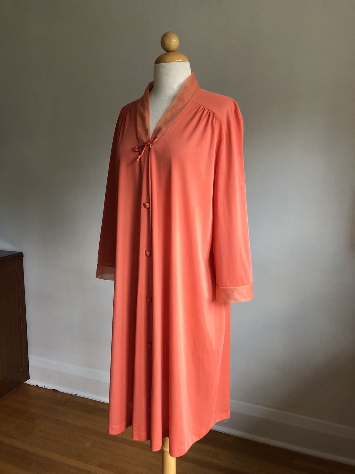 STUNNING VTG VANITY FAIR Hand-Dyed Orange Nylon & Lace Nightgown SZ 38