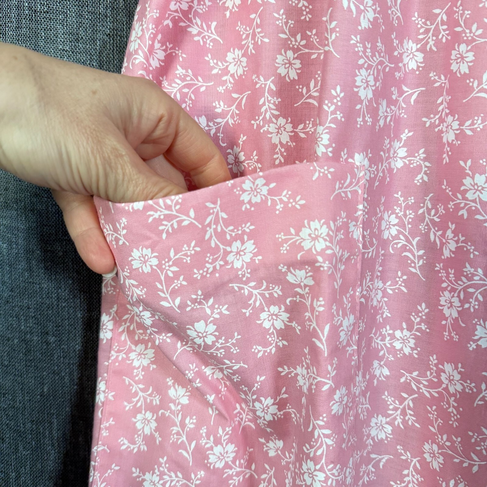 Vintage Its A Charm Pink Floral Nightgown 38-40 X Cotton Blend Made In USA