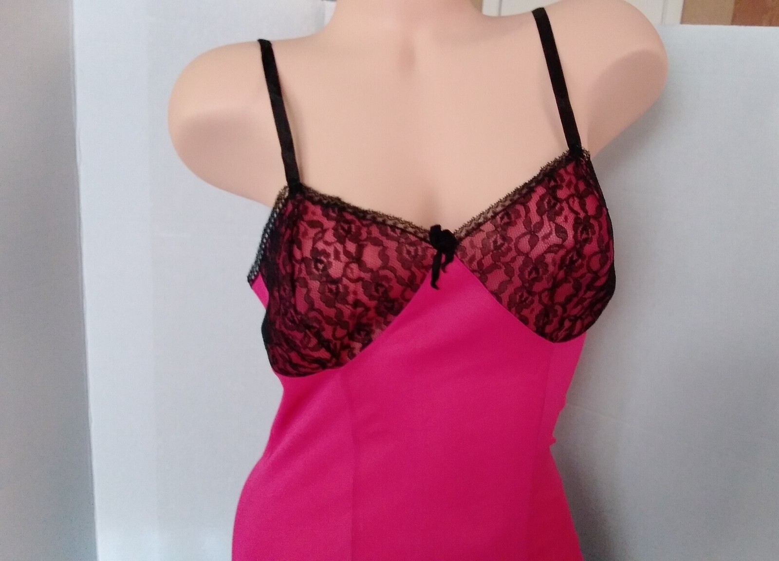 Vintage 60’s Full Slip Dress Chemise European Retro Dark Pink Black Lace M
