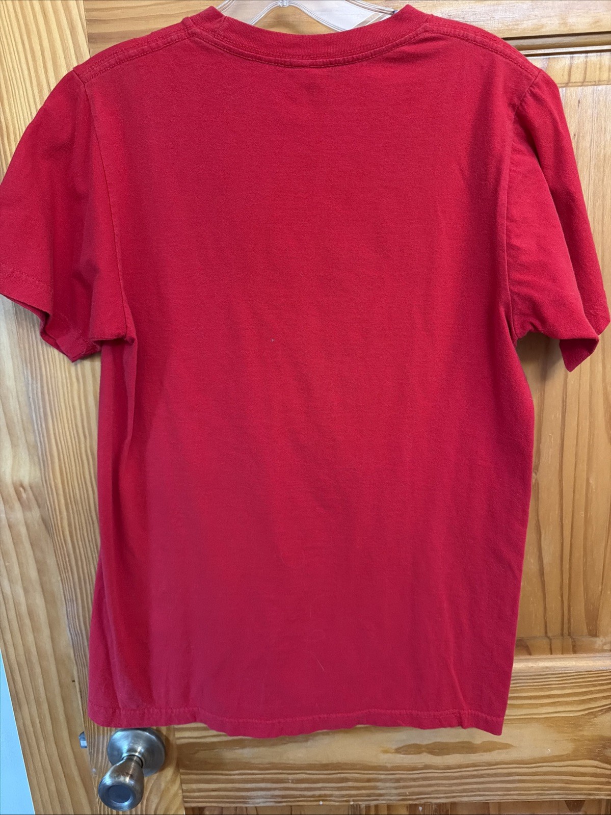 Red Iconic Vintage Perpetual Groove T-Shirt, Women’s Medium