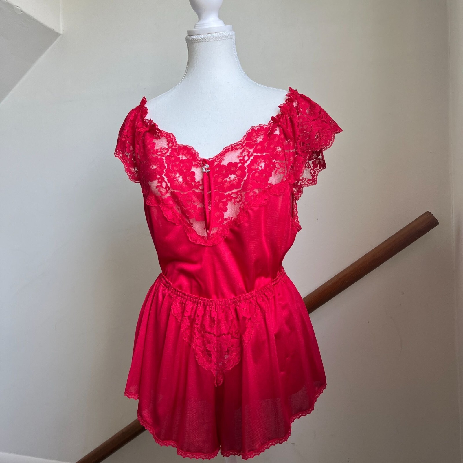 Vintage red satin lace bedroom set shorts top coquette chic 100% nylon medium
