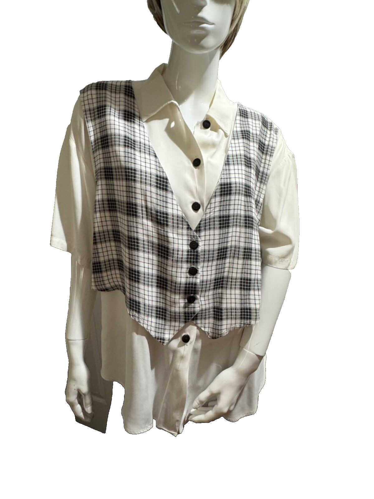 Vintage Impressions of California Large. Button Up Faux Vest White Black Plaid