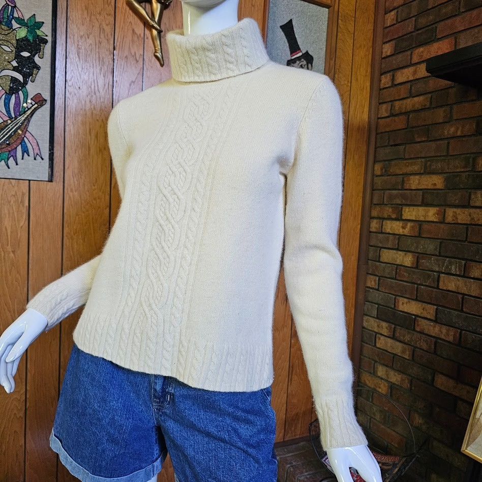 Vintage 90s Preppy Ralph Lauren Merino Cashmere Rabbit Hair Cable Knit Sweater M