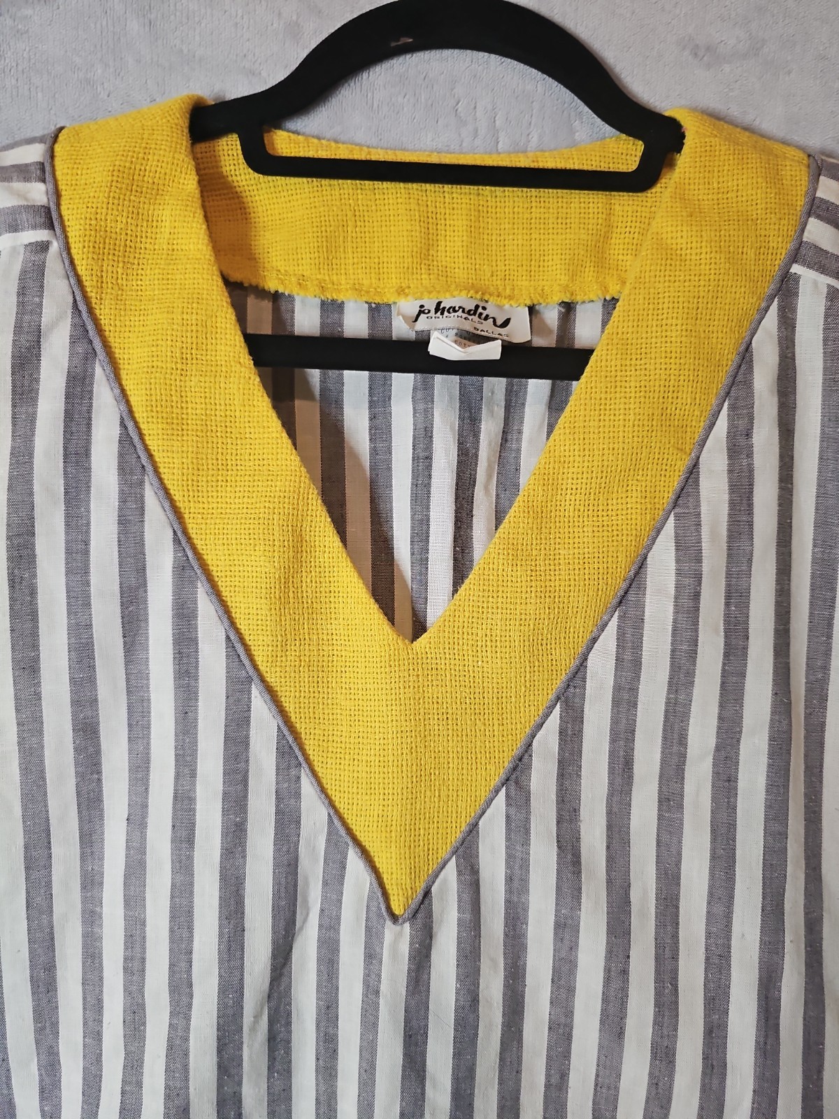 Vintage 70s Jo Hardin Originals Grey & White Striped Short Sleeve Top Size 18