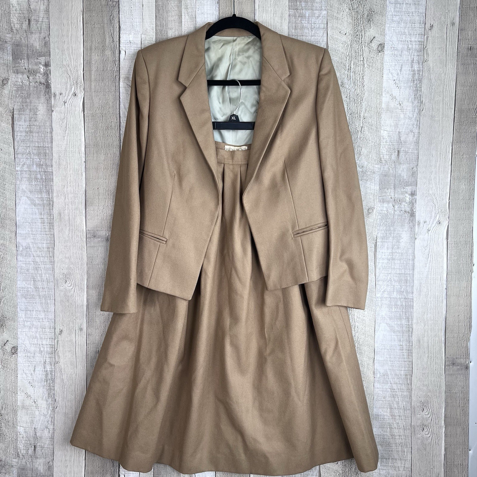 Vintage Barry Bricken Women Wool Skirt Suit Set Size 10 Tan Pleated Union USA