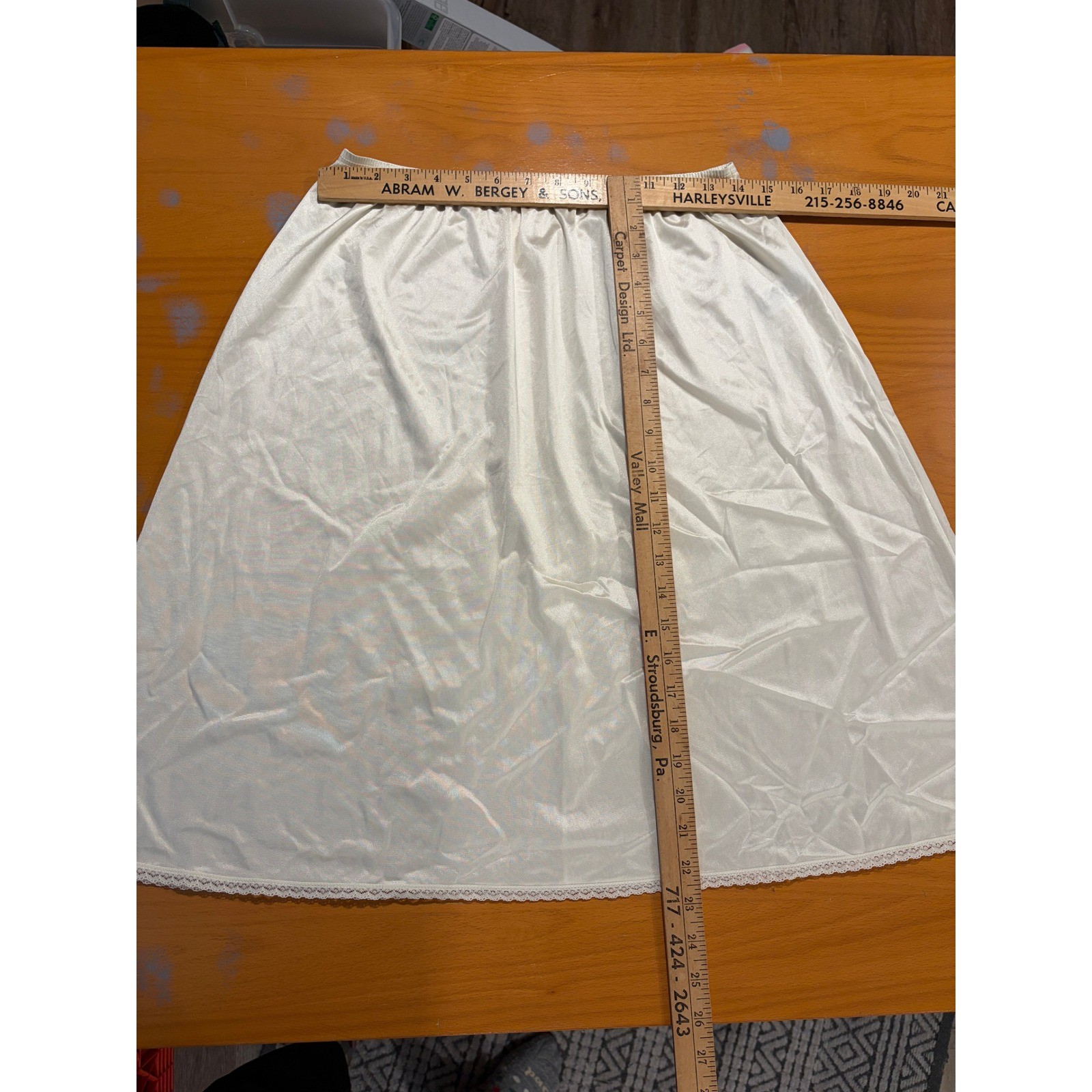 Vanity Fair Vintage 90s Ivory Nylon Half Slip Lace Trim Cream Off White Large