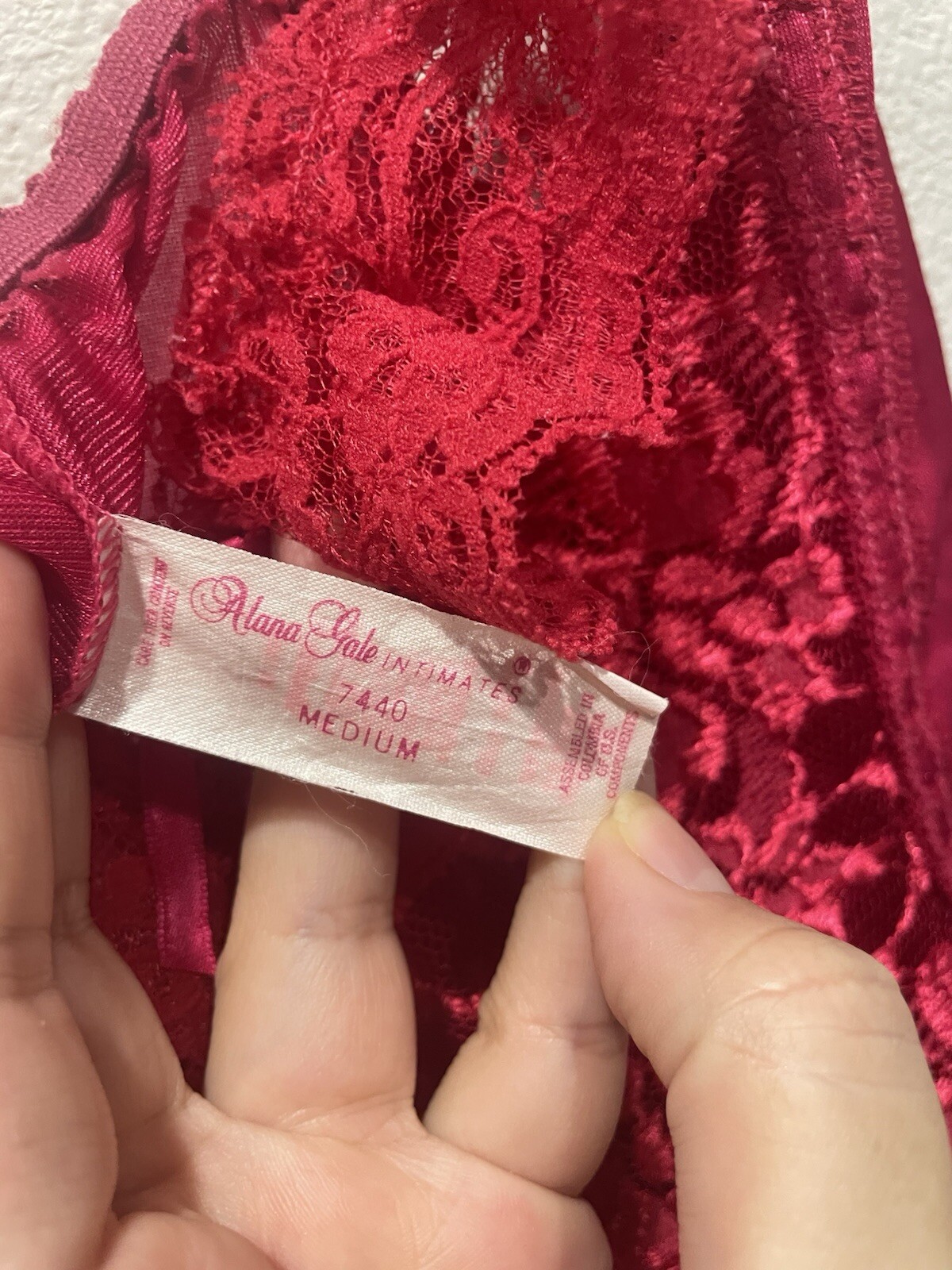 VTG Alana Gale Lingerie Tank Red SZ MEDIUM Lace Ruffle Sexy Bows Romantic Floral