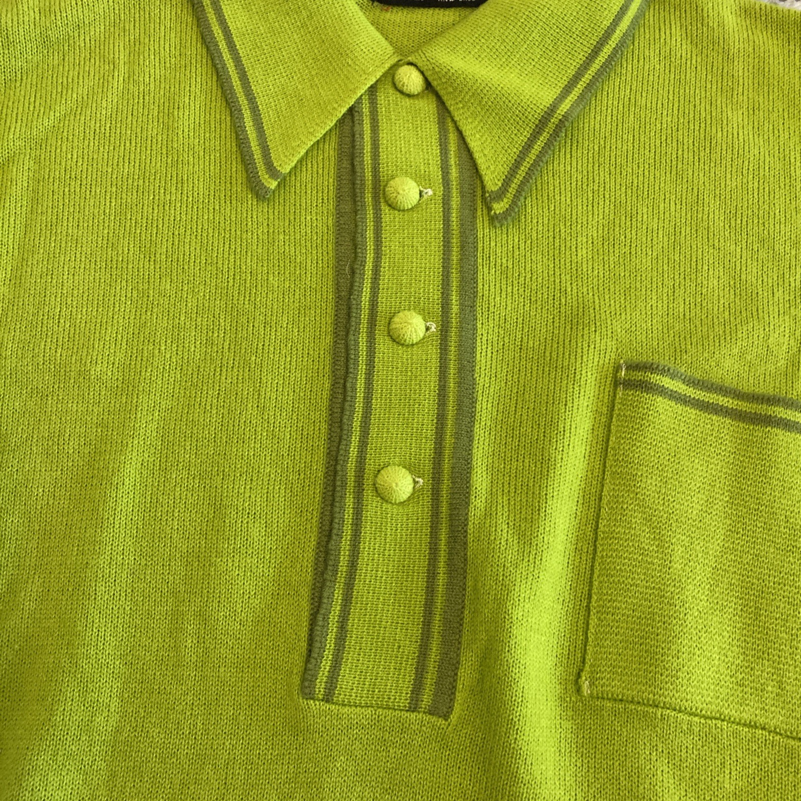 Vintage Sterling Green Sweater – Made in Korea 100% Acrylic – Medium Read