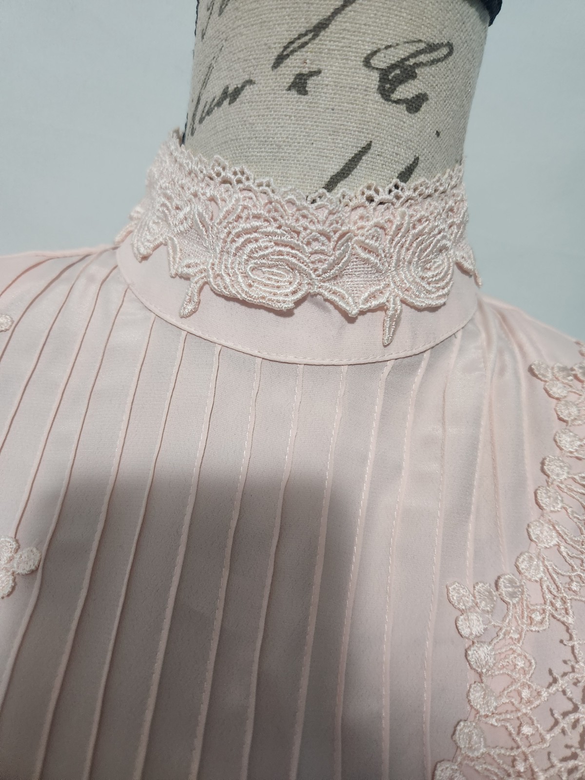 Vintage 80s Yves St. Clair Pink Lightweight Sheer Blouse. Size 8. Faux Pearl