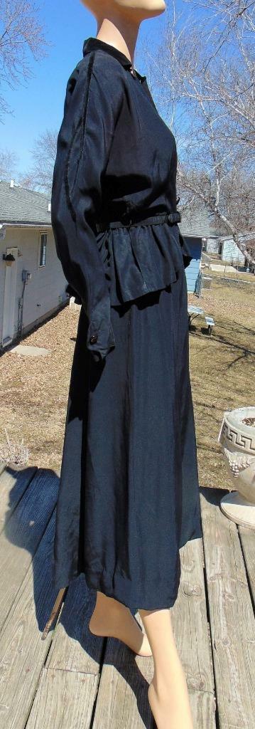 VTG 40S JUNE BENTLEY BLACK FAILLE & VELVET SKIRT SUIT BELTED JACKET 26W