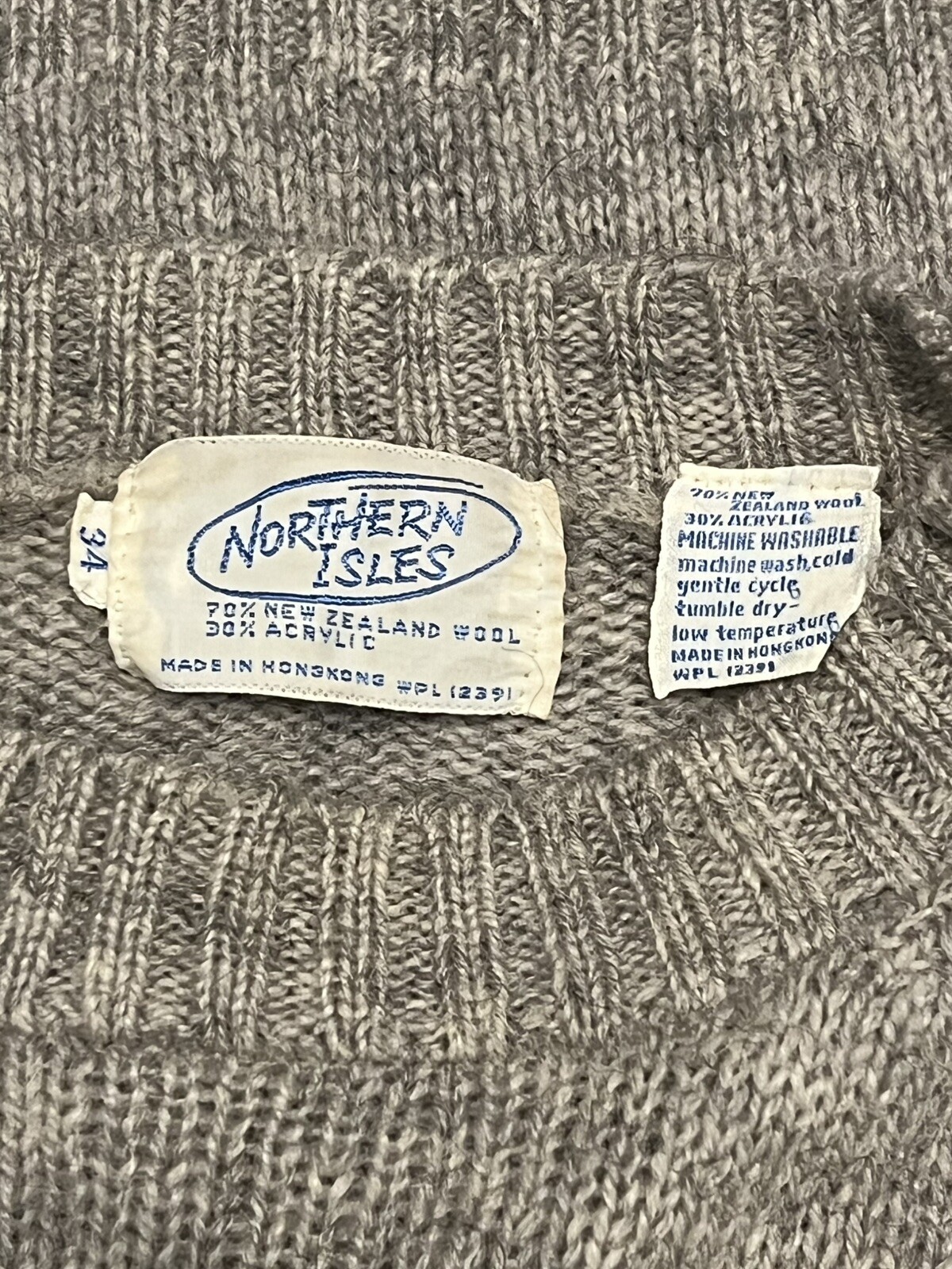 Vintage 1970’s Gray Northern Isles New Zealand Slim Fit Wool Sweater Size 34 S/M