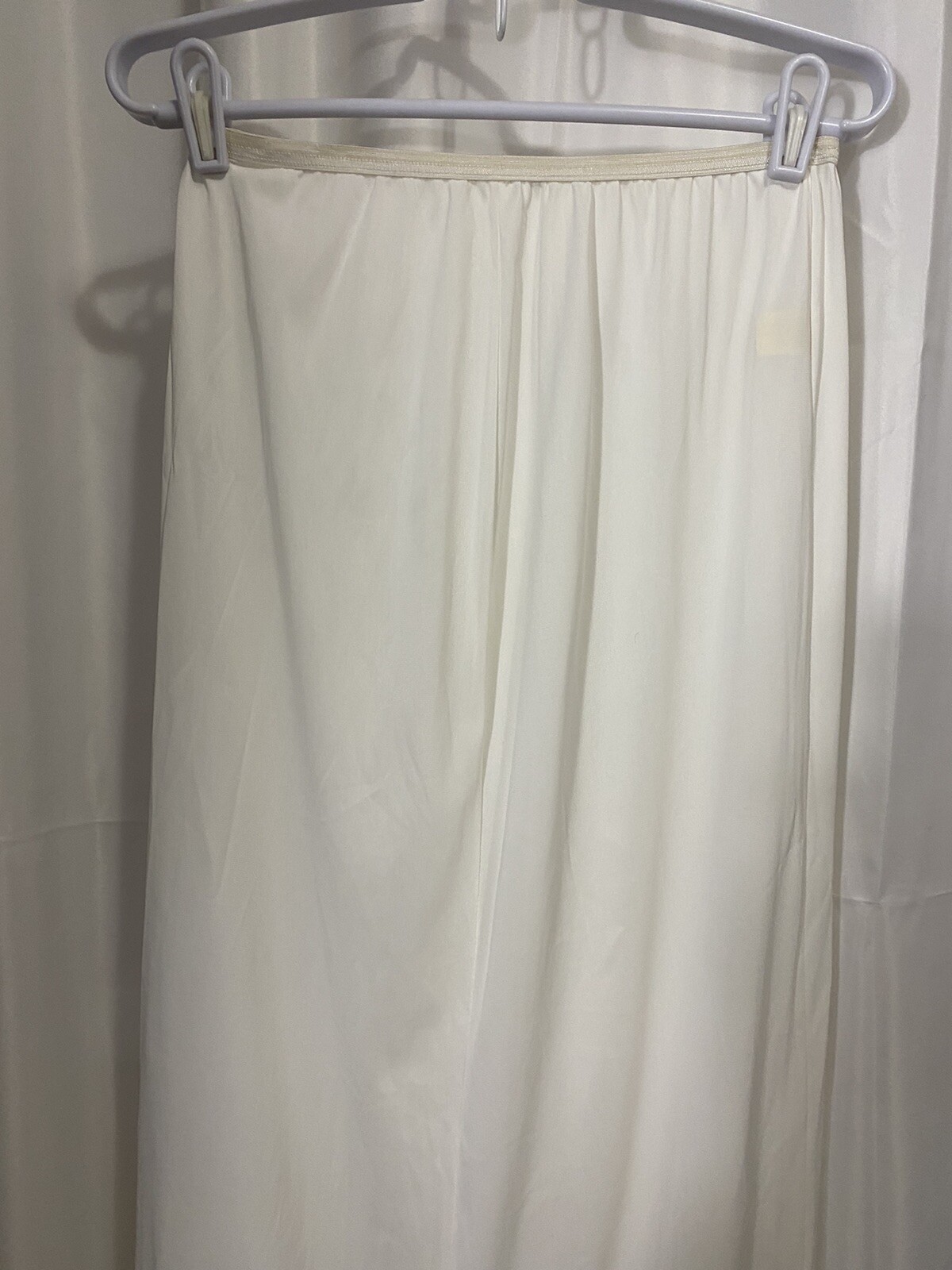 American maid vintage nylon half long slip size medium
