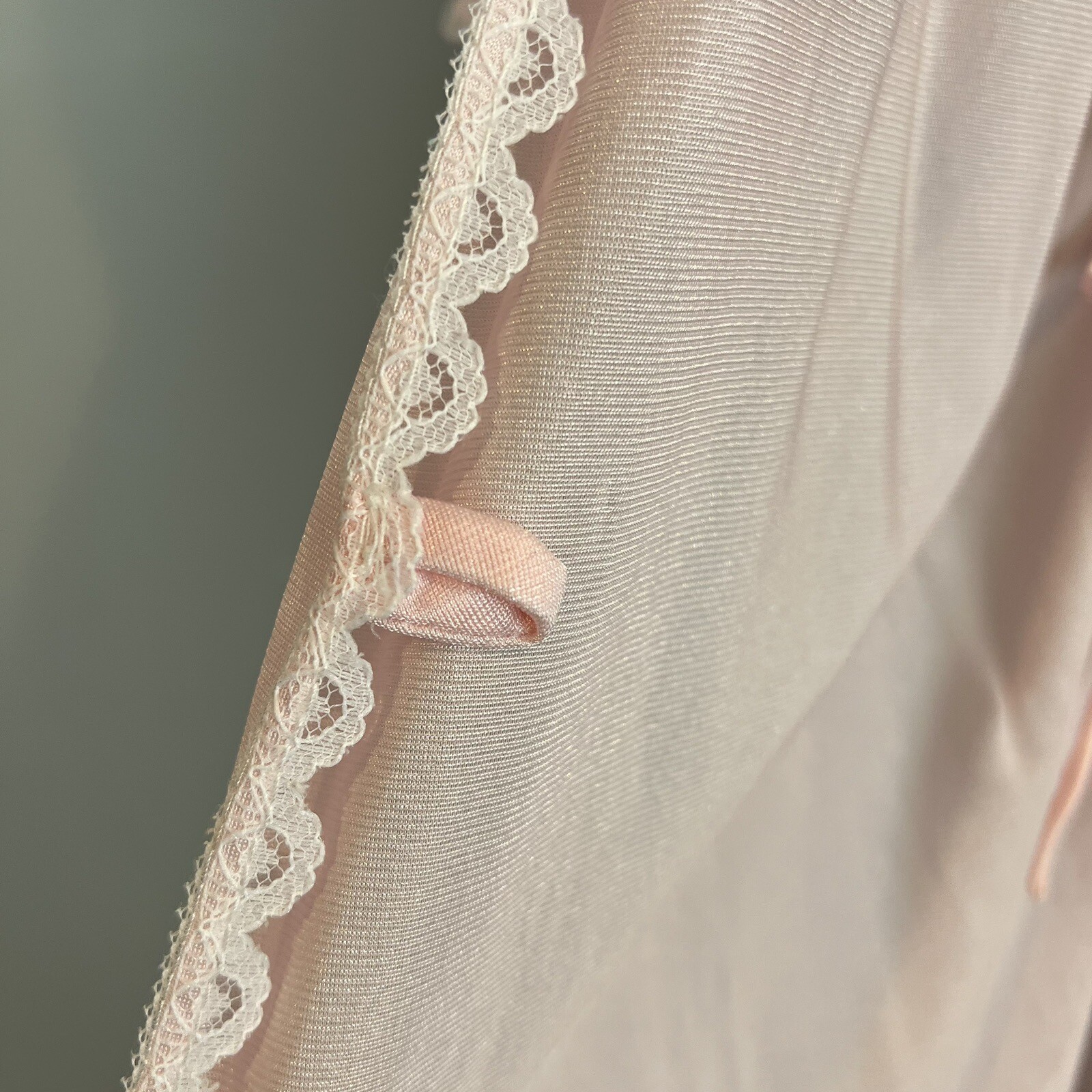 Paramount Nylon Peignoir Dressing Gown Pink Lace Women’s Size Medium / Large Vtg