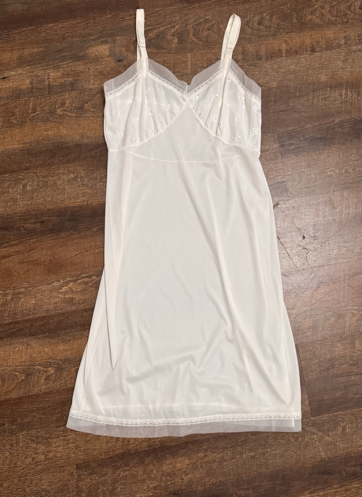 Vintage Philmaid White Nylon Full Slip Embroidered Lace Nightgown Size 36