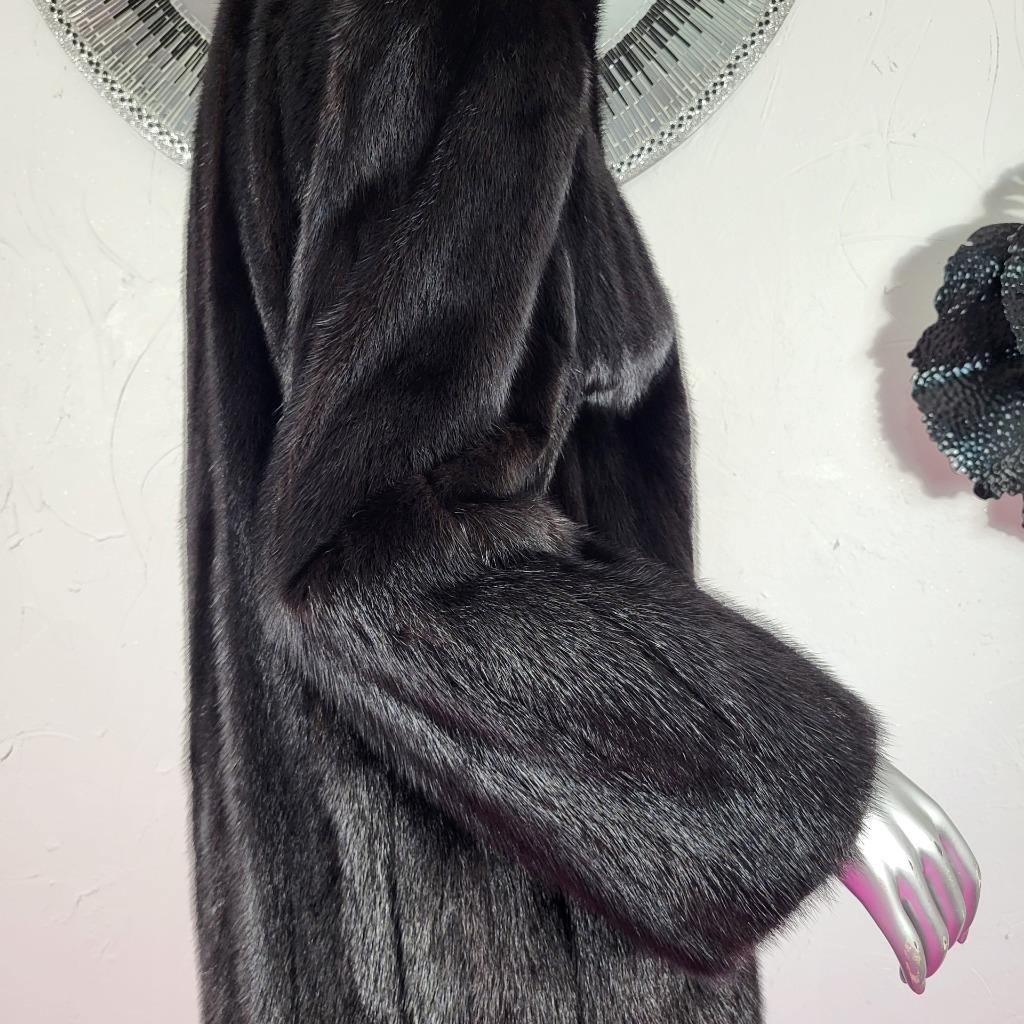PARISIAN FURS~M/L~STUNNING VINTAGE BLACK GENUINE REAL FULL LENGTH MINK FUR COAT