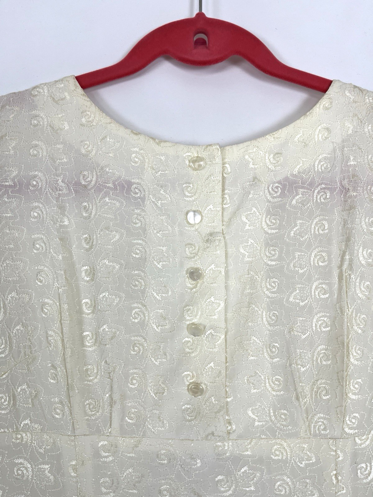 Vintage 50s/60s Butter Yellow Cream Floral Embroidery Wiggle Sheath XS/S/M Dress