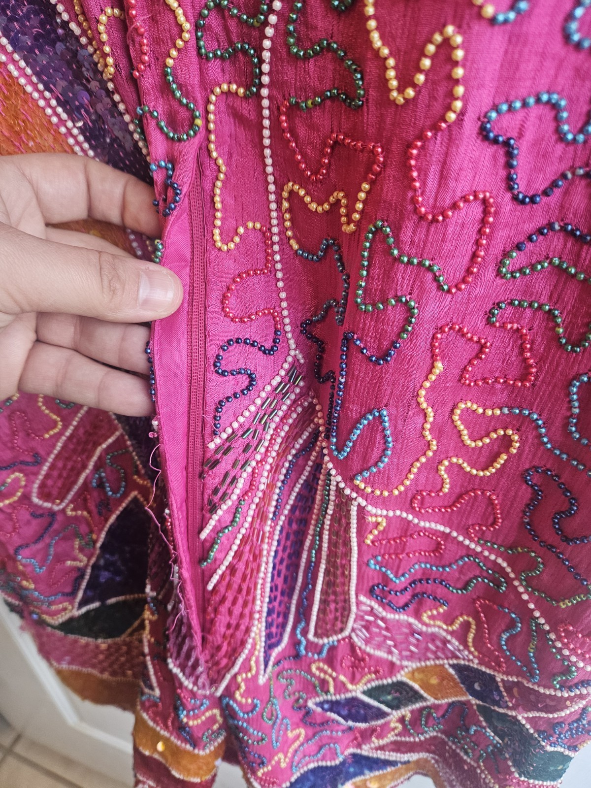 Vintage 80s Flapper 100% Silk Funky Beaded Whimsical Retro Large Sequin Dress