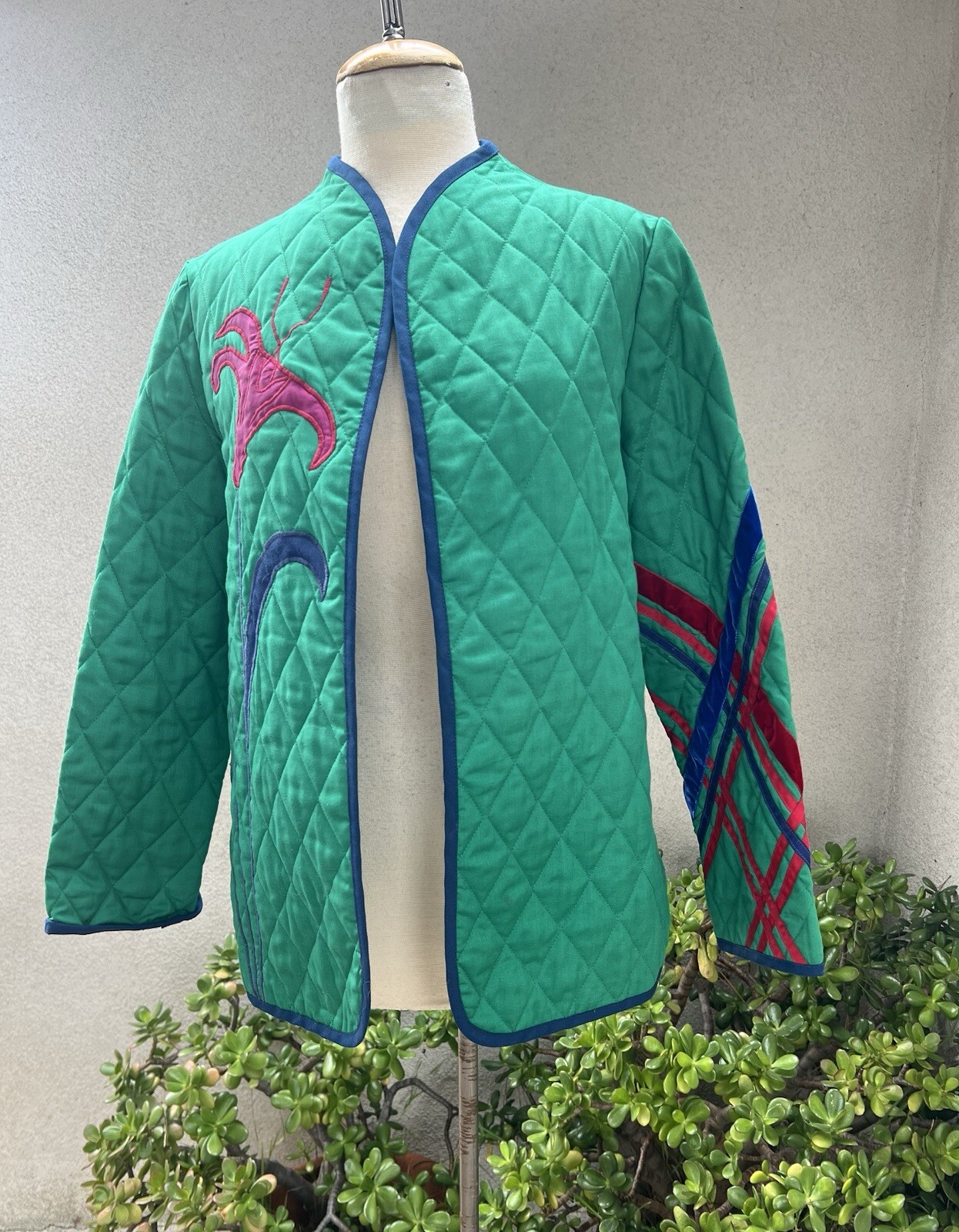 Vtg Quilted Boho Jacket Green With Floral Accents Sz M Alfredo’s Wife