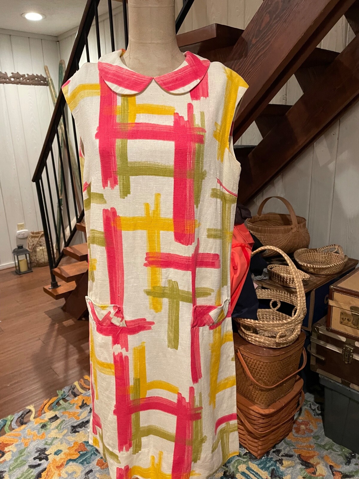 Vintage McMULLEN LINEN SHIFT DRESS ABSTRACT PATTERN WONDERFUL 1970s VIBE