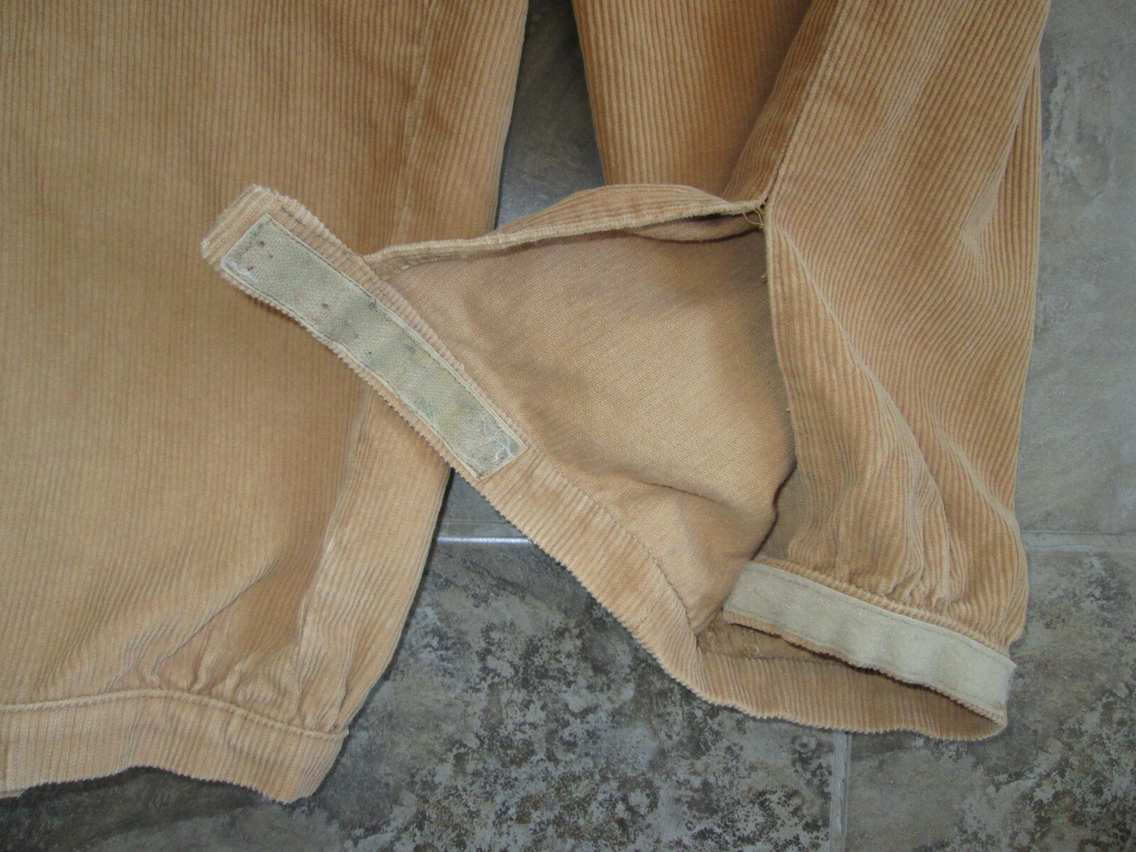 VTG Bugle Boy Onward Cropped Pants Capri 28×19 Pleated Corduroy Khaki Parachute