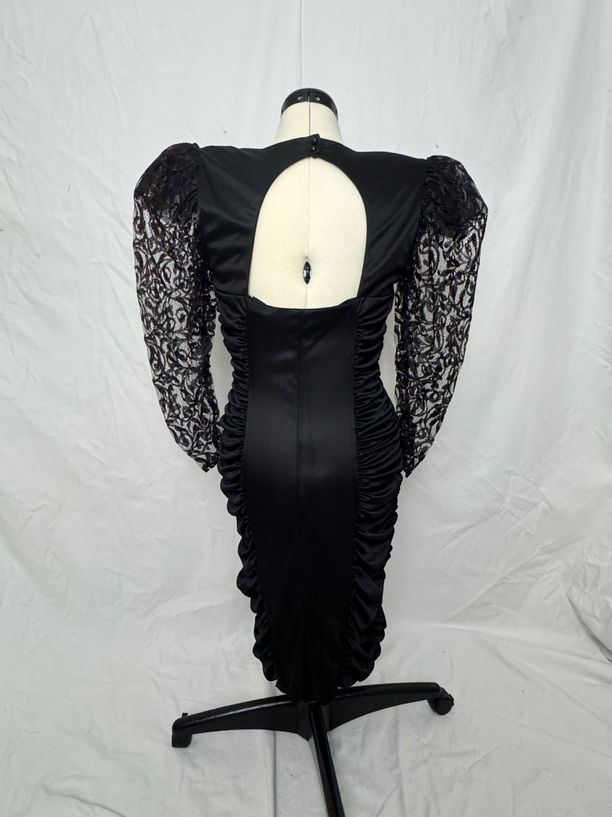 Vintage 1980s Black Wiggle Dress w Lace Sleeves Ruched Side Panels