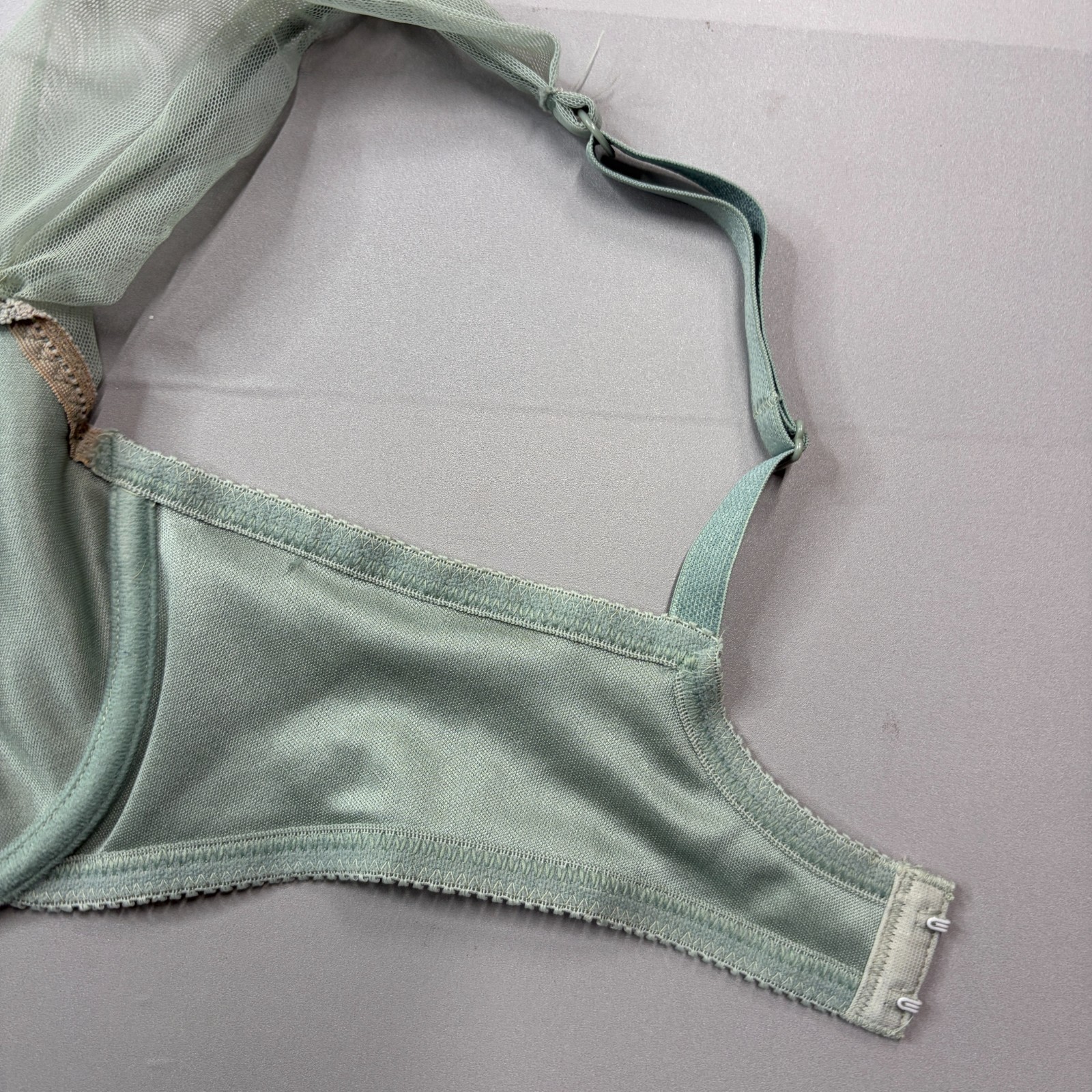 Vintage Victoria’s Secret Bra 34C Green Mesh Overlay Straps Sissy Underwire 1901