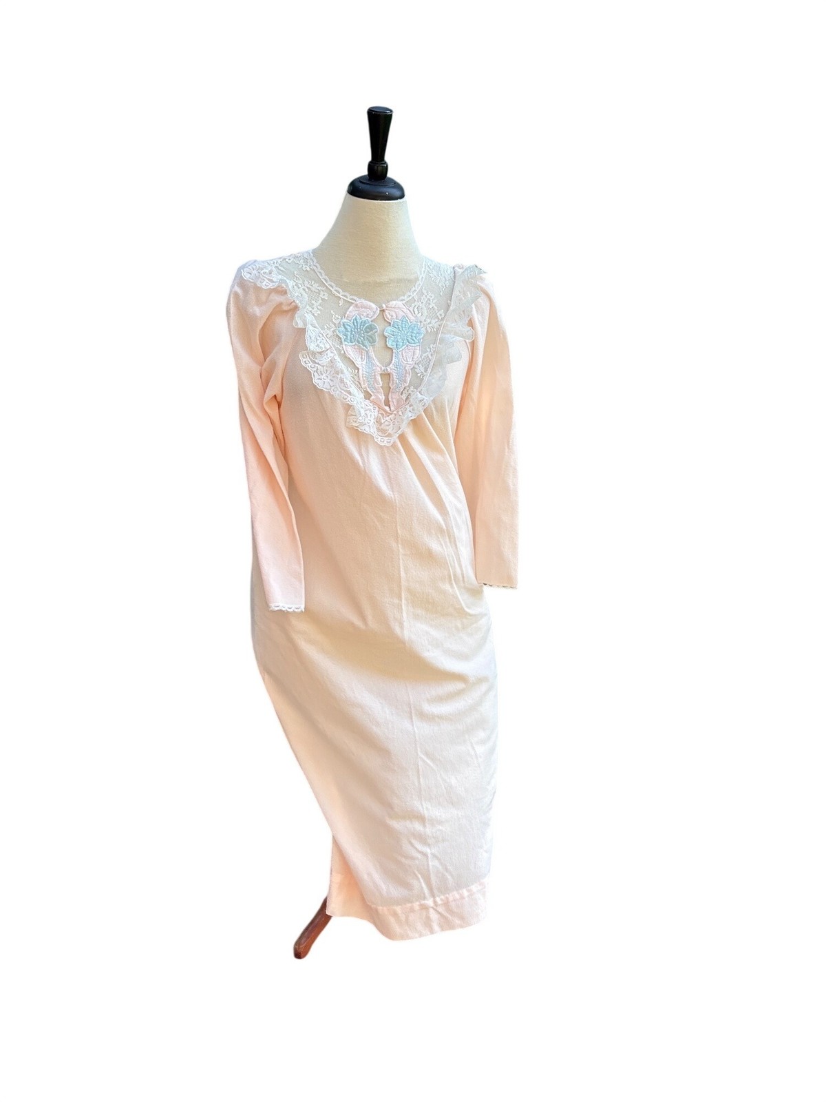 Vintage Peachy Pink Nightgown Lace Floral Appliqué Medium Long Sleeve Modest