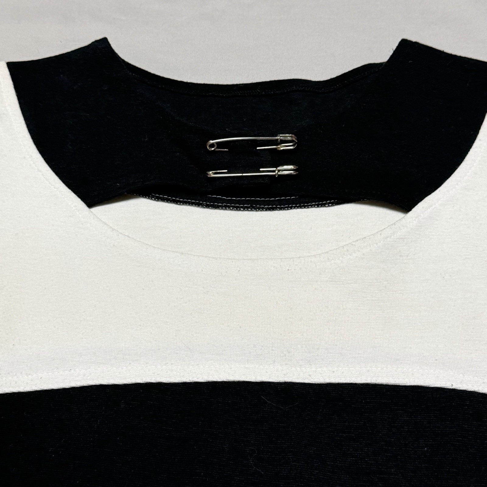 Vintage 90s Baby Tee Black White Stretch Knit Cutout Top Y2K Fitted