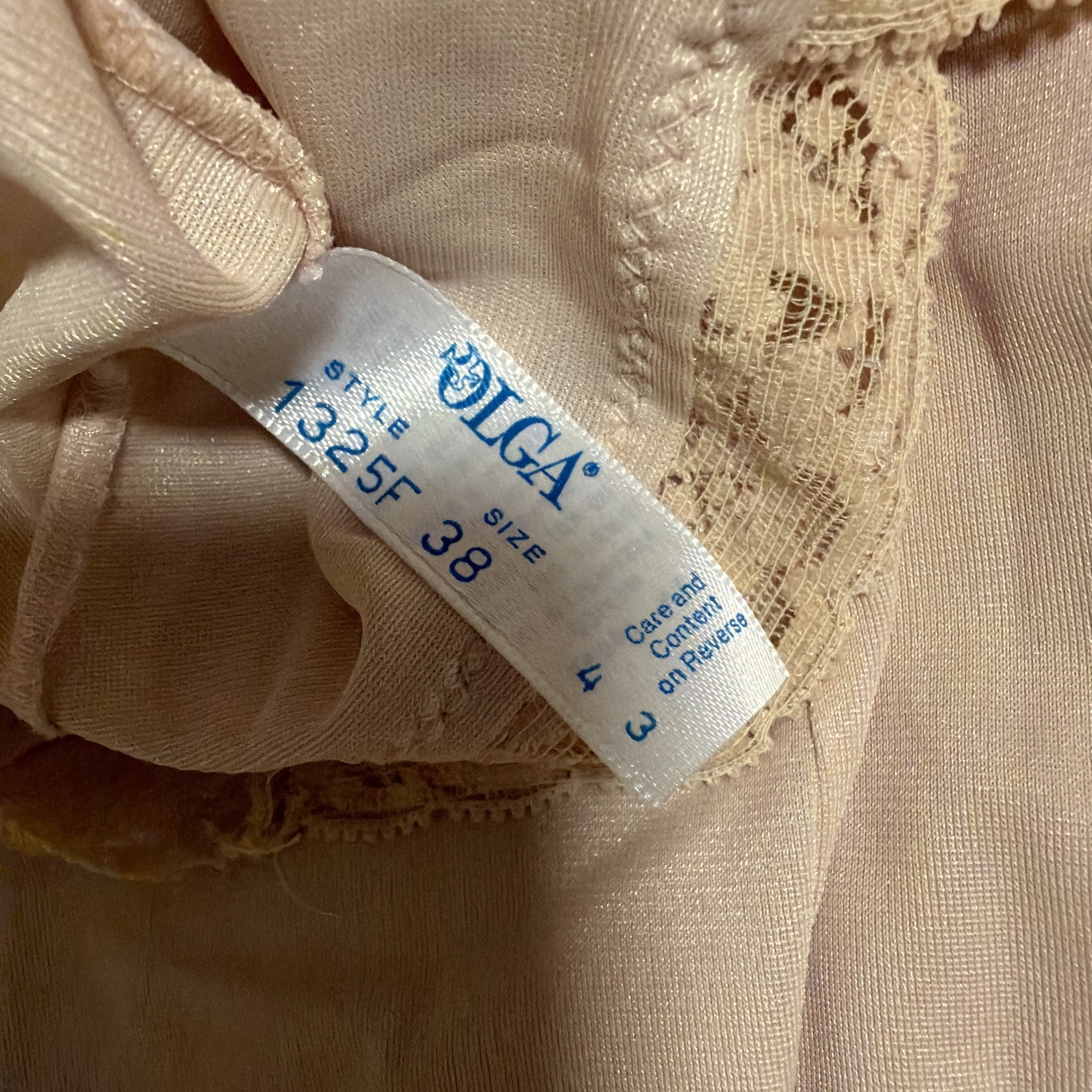 Olga Vintage Beige Lace-Trimmed Full Slip Nylon Size 38 Style 1325F