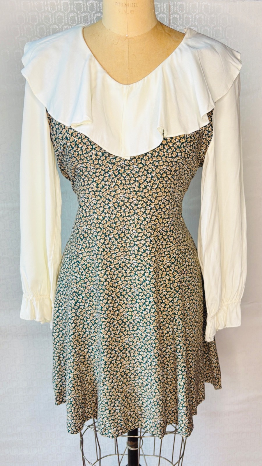 VTG 90’S DBY ROMANTIC IVORY&GREEN FLORAL RUFFLE COLLAR TIE BACK GRUNGE DRESS*S/M