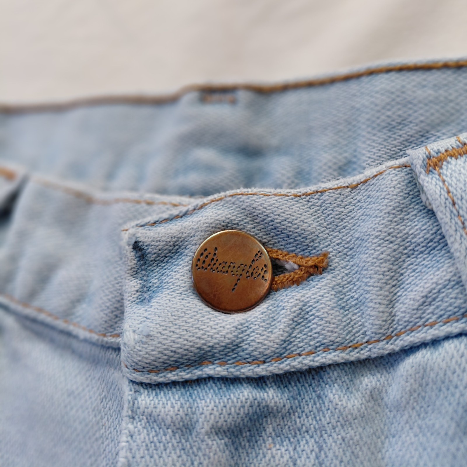Vintage 70s Wrangler Jeans Light Wash High Waisted Bootcut USA Sz 28×34 RARE
