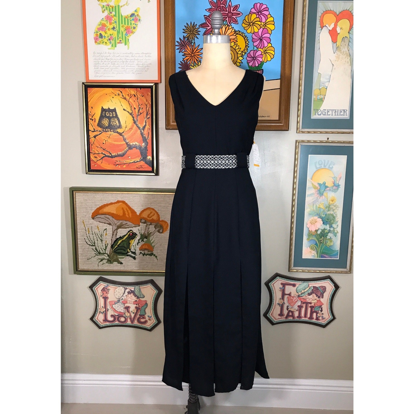 Late Edition Ltd 1990s Black Car Wash Dress V-Neck Silver Weave Belt Slit Skirt