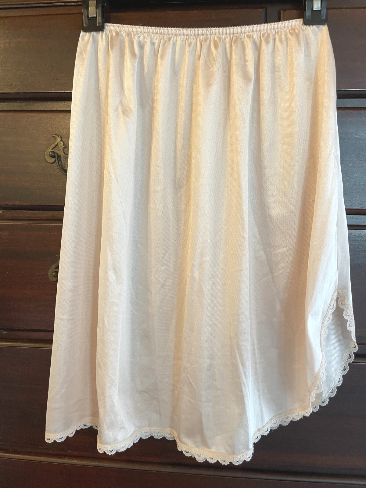 Vtg WARNER’S 55308 Perfect Measure Antron III 21” M Nylon Slit Half Slip