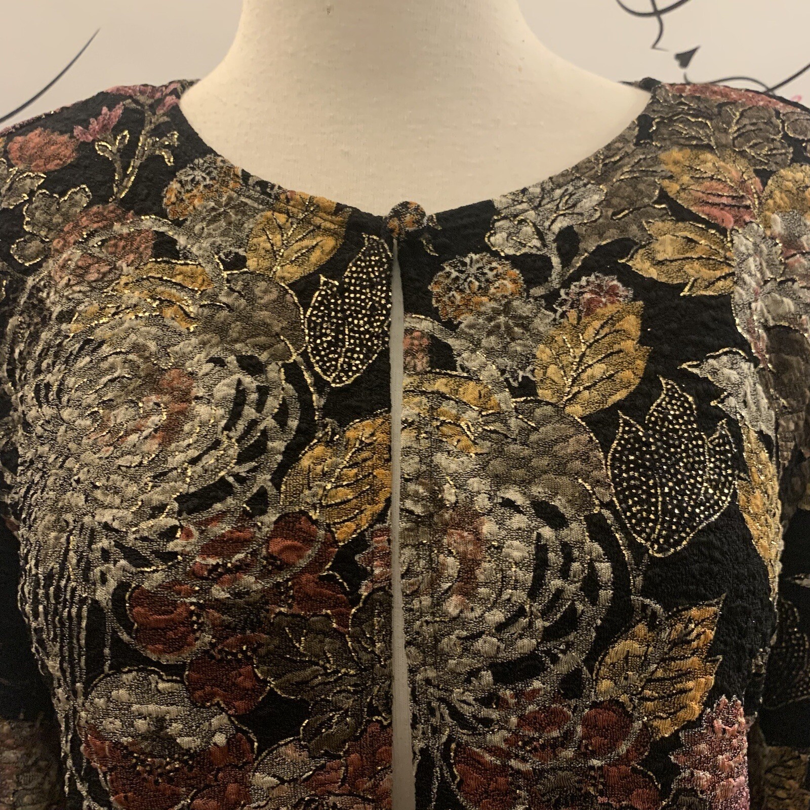 M S K. Size S. USA Embellished Beaded Metallic Stretch Long Sleeve Jacket. B50.