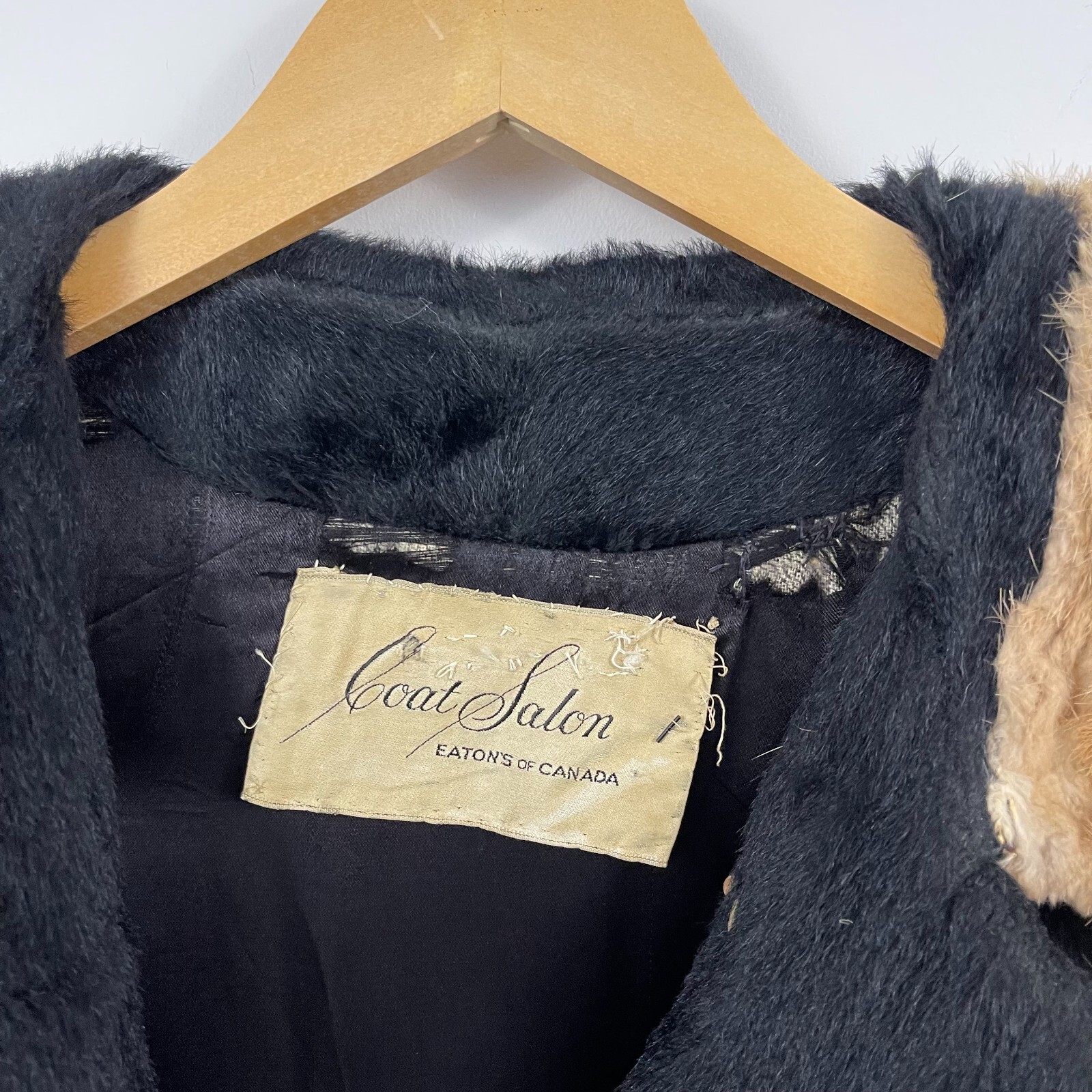 Vintage 1950s-1960s Eaton’s of Canada Coat Salon Fur Coat