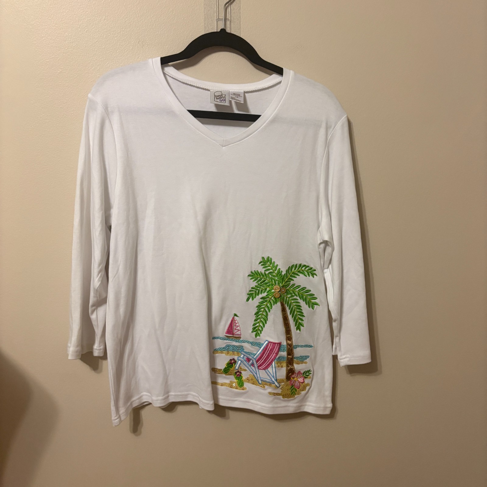 Quirky Vintage Top L Coastal Palm Trees Beach Scene Yacht Club Embroidered Luxe