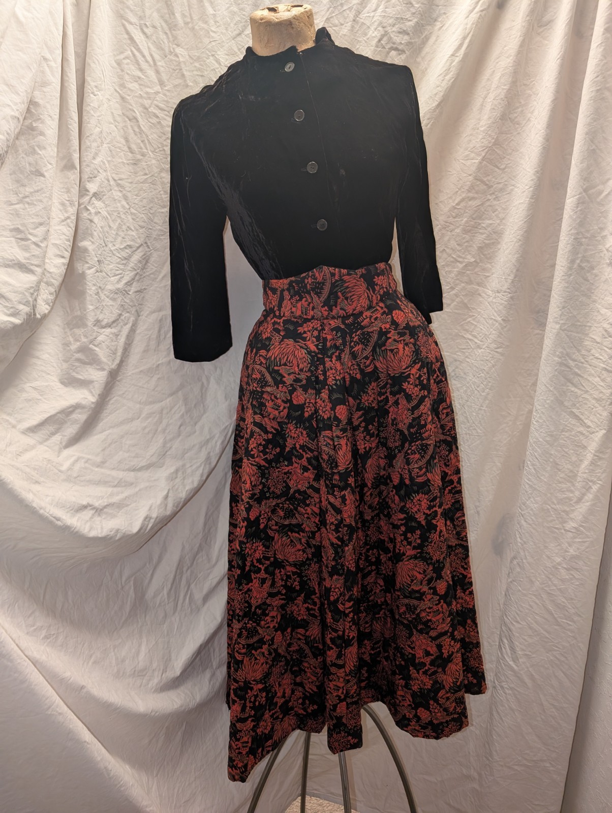 Vtg 50s Red & Black Skirt By Hobbies for Lorch of Dallas & 40s Velvet Top S/M