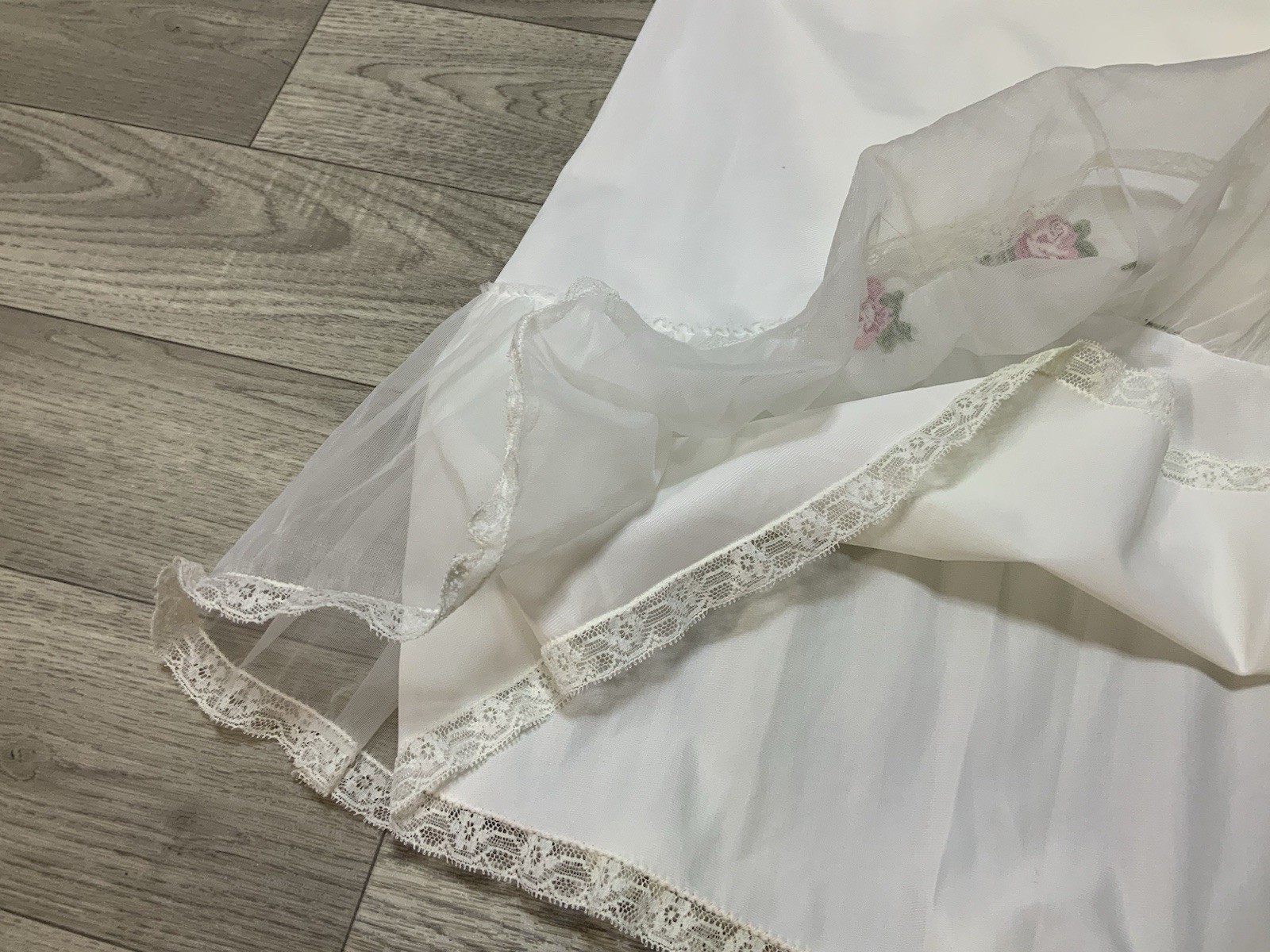 Vintage LAROS Full Sheer Slip Night Dress Gown Applique Flowers Size 38