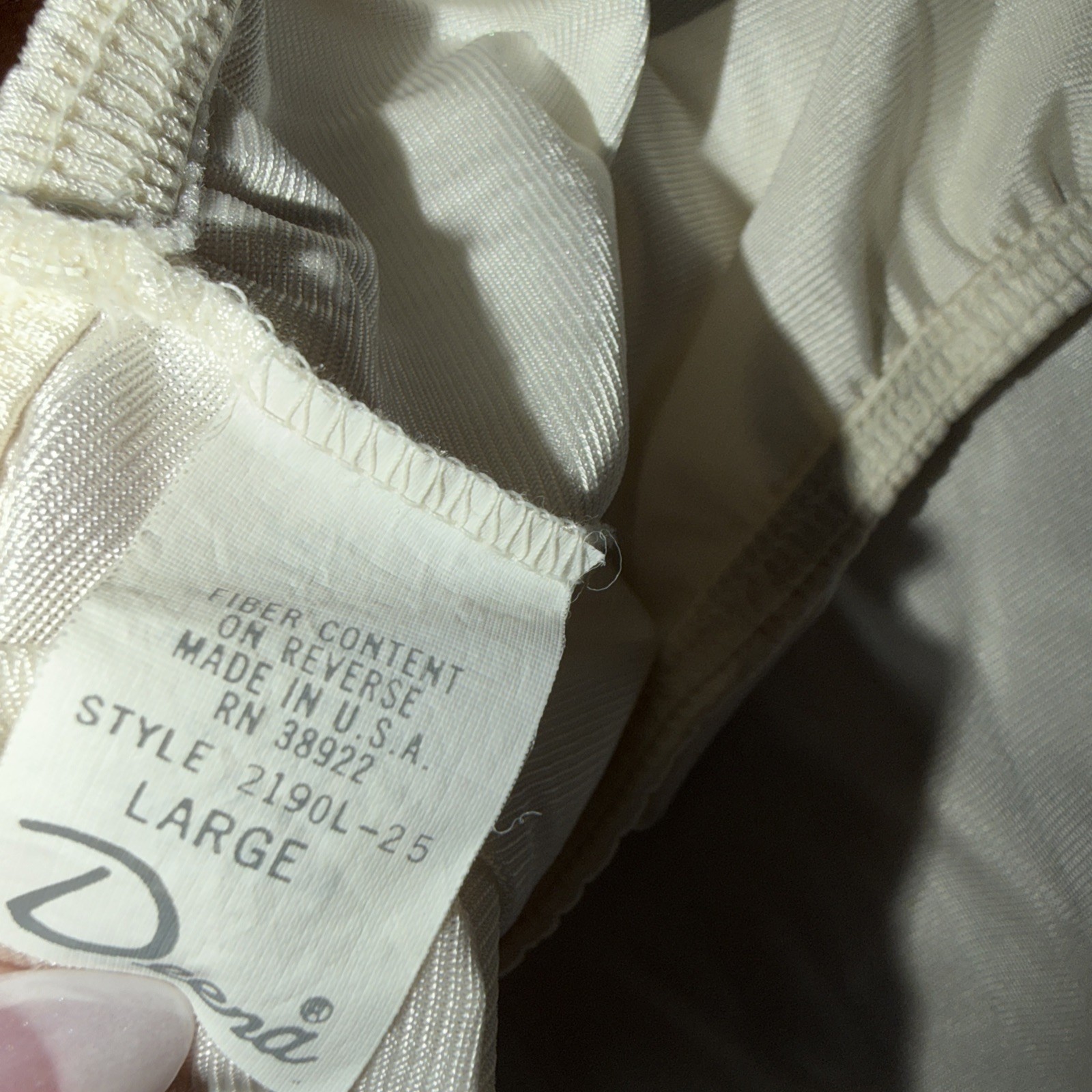 Deena Vintage Nylon Half Slip Ivory Waist 30″-38″ Length 28″ Large