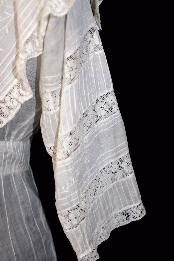 VERY RARE ANTIQUE EDWARDIAN HIGH NECK COTTON EMBROIDERED AND LACE DRESS SIZE 4