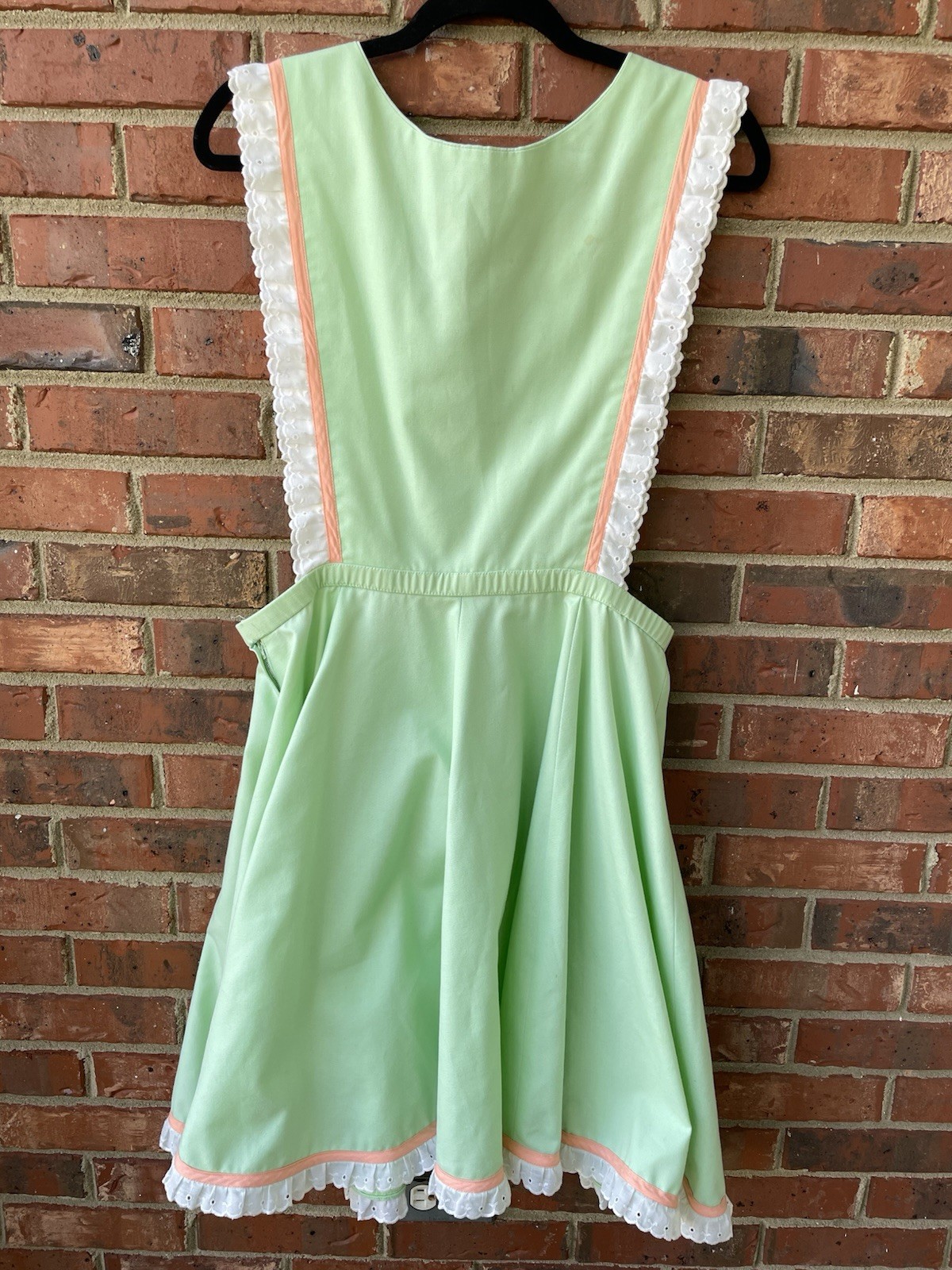 Vintage Handmade Apron Dress Novelty Fruit Applique Eyelet Lace Ruffle Trim LG