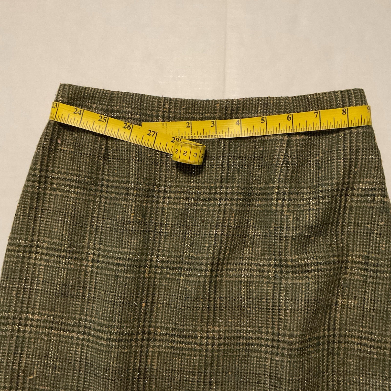 Escada Vintage Plaid Wool Silk Skirt size 34 US 4-6 Green