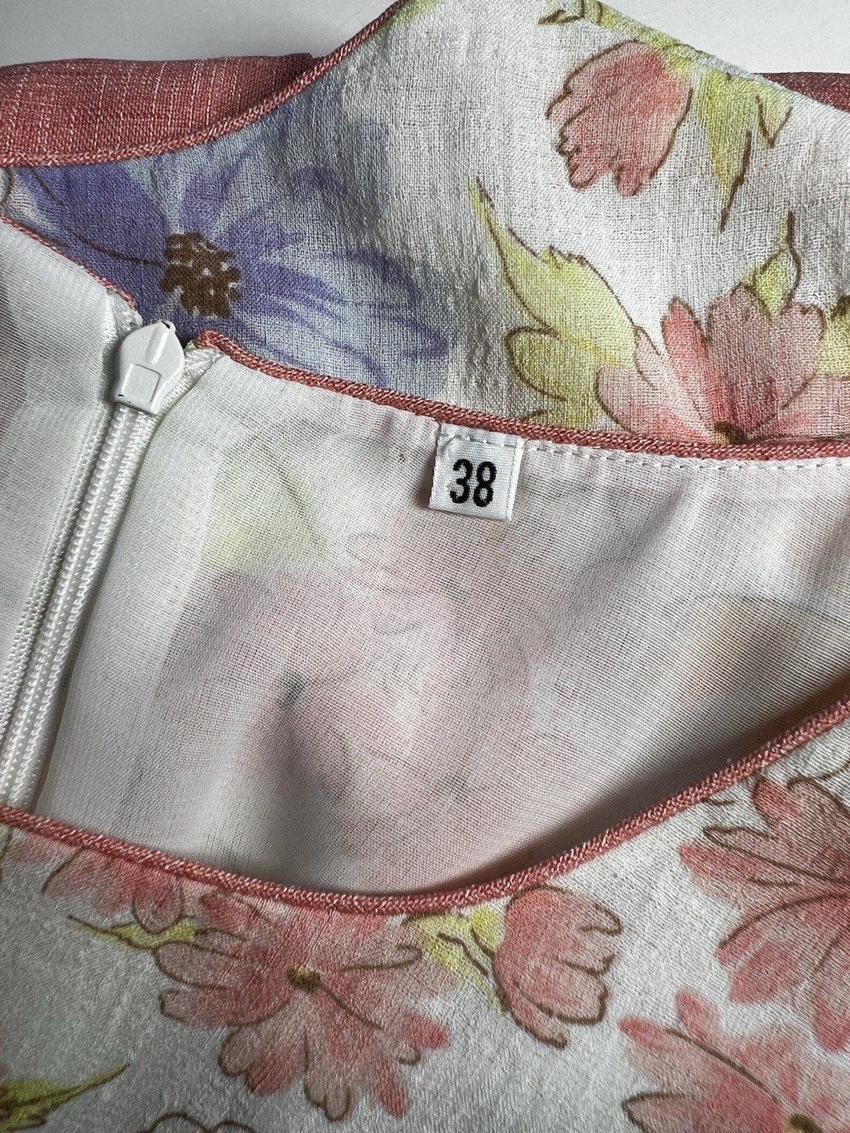 Vintage Floral Two Toned Sheath Dress Pink White Yellow Purple Women’s Size 38