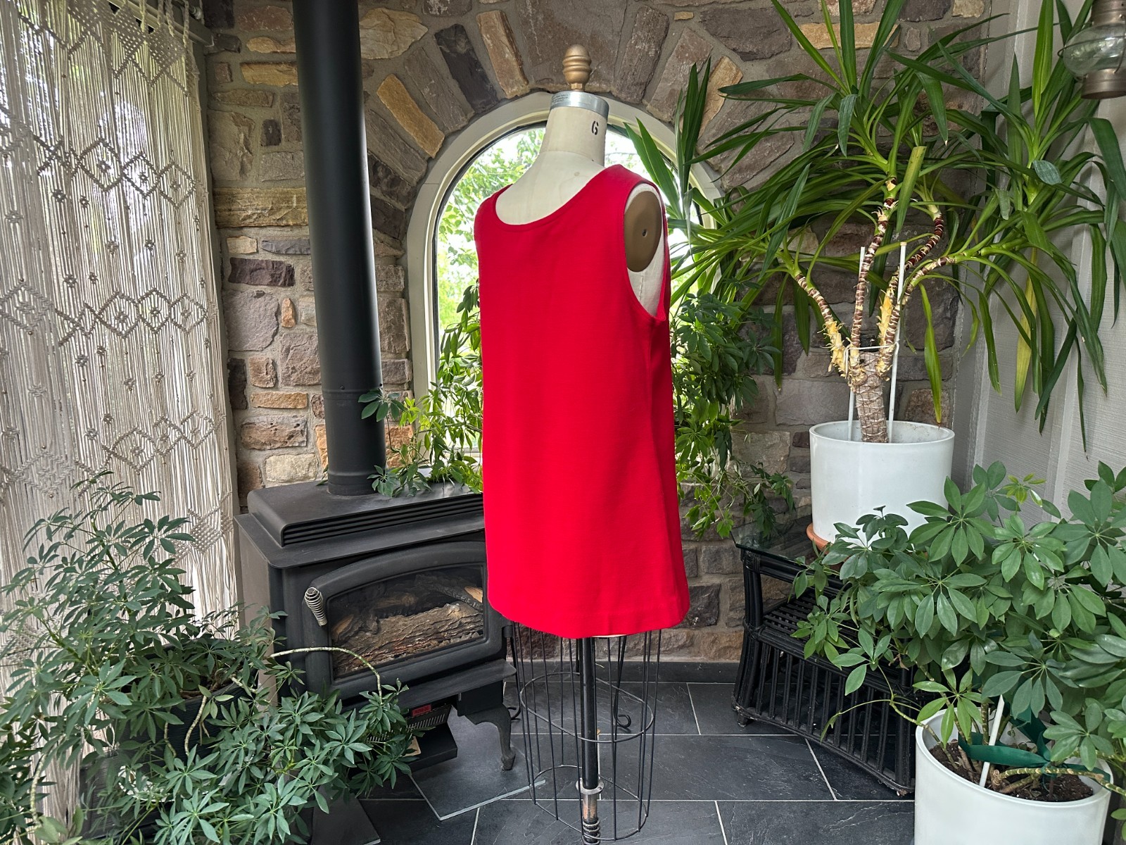 Vintage 1970s Red Heavy Knit Tank Top Queen Casuals