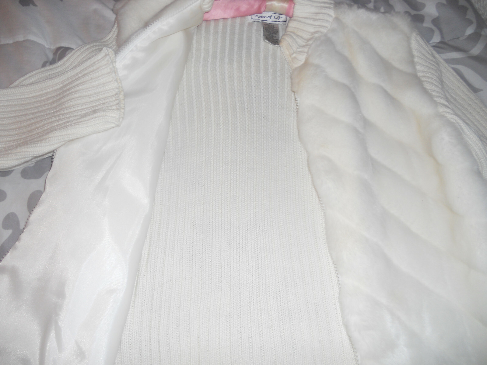 VTG white Womens Sweater faux fur zipper front by Spice of Life Size M